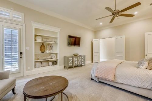 4700 Tour 18 Dr, Lewisville TX  75022-6450 exterior