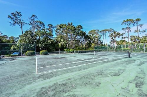 280 Timber Lake Cir, Naples FL  34104-4715 exterior