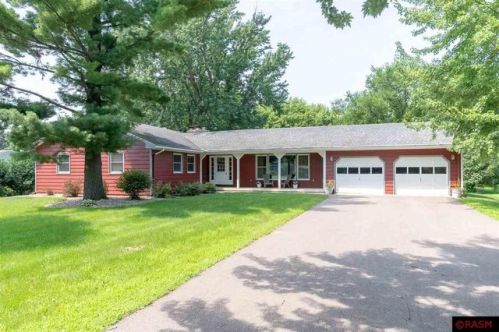 124 Skyline Dr, Mankato MN  56001-1926 exterior