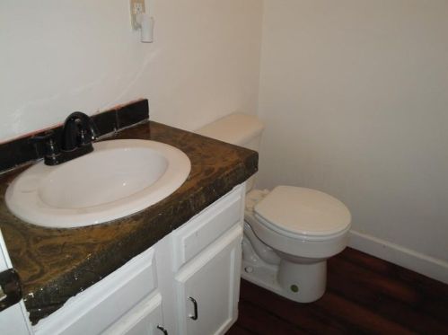 3104 School Pl, Finleyville PA  15332-1355 exterior