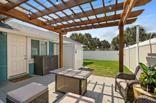 812 Central Ave, Flagler Beach FL  32136-3337 exterior