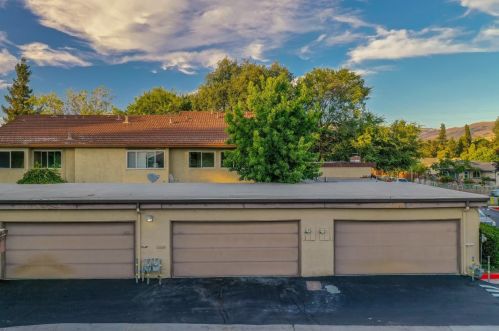 823 Beaver Creek Way, San Jose CA  95133-1237 exterior