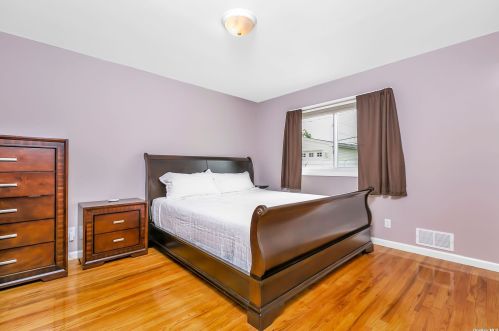 56 Haverford Rd, Hicksville NY  11801-3431 exterior