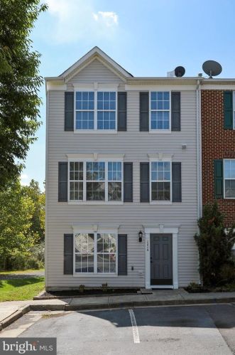 1214 Pendleton Ln, Strasburg, VA 22657-2191
