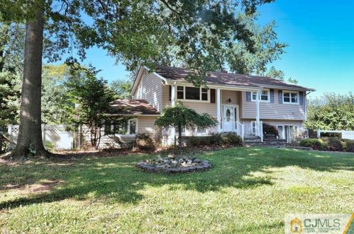 158 Davis Ave, Piscataway, NJ 08854-2406