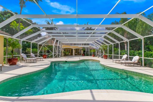 15563 Estancia Ln, West Palm Beach FL  33414-7439 exterior