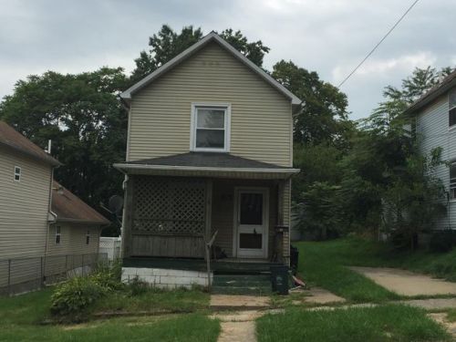 1304 Baldwin Ave, Hermitage, PA 16146-2520