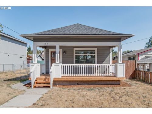 814 Hoffman St, Woodland, WA 98674-9489