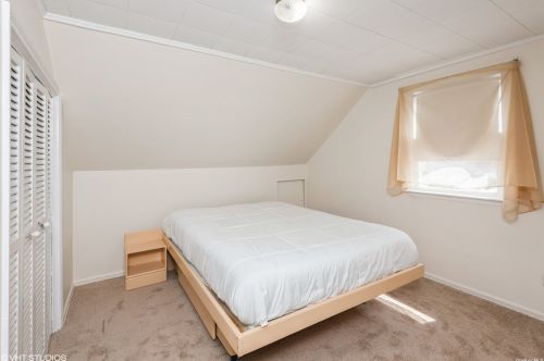 835 Washington Ave, Westbury NY  11590-6013 exterior