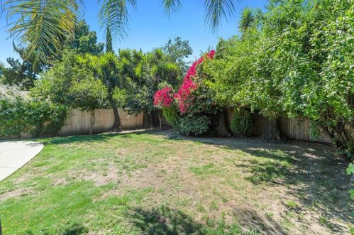 6747 Blewett Ave, Van Nuys CA  91406-6014 exterior