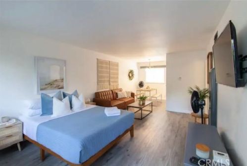 723 6th St, Long Beach, CA 90802-1531