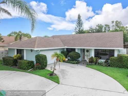 21044 Shady Vista Ln, Boca Raton, FL 33428-1158