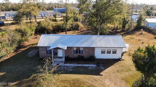 10738 Moline St, Youngstown, FL 32466-1940