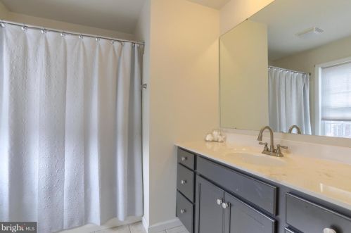 302 Witwer Way, Mount Joy PA  17552-1162 exterior