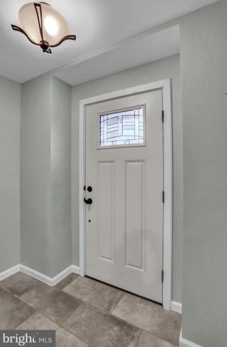 458 Highland St, Harrisburg PA 17113-1536 exterior