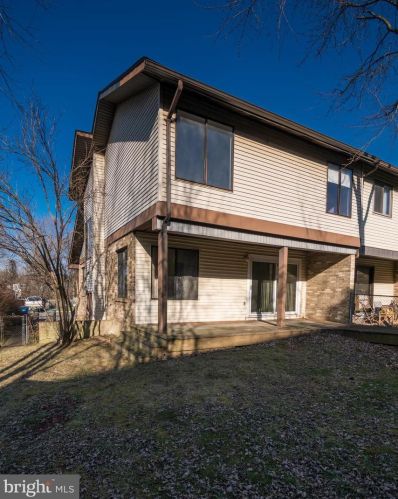 9 Cedar Creek Ct, Bear DE  19701-1001 exterior