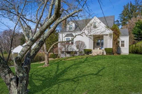 70 Nethermont Ave, White Plains, NY 10603-2510