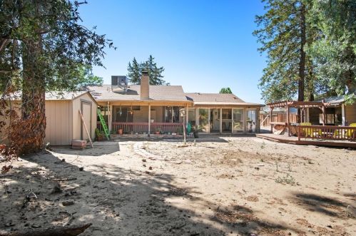 730 Fenn Ct, Turlock CA  95382-1643 exterior