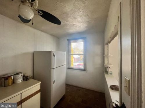 521 Tatum St, West Deptford NJ  08096-3408 exterior