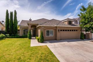 1151 Pinehurst Ave, Fresno, CA 93730-0002