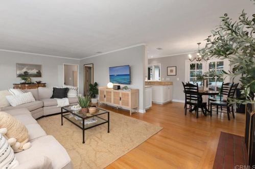 4045 Narragansett Ave, San Diego CA  92107-2618 exterior