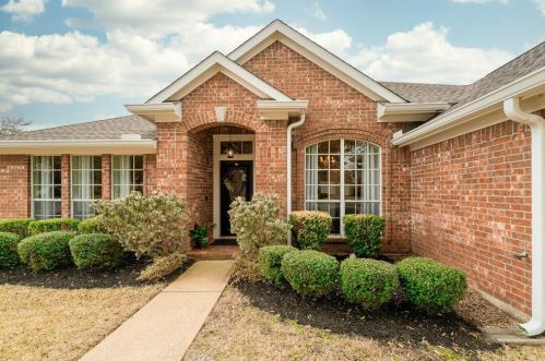 1610 Gatecreek Dr, Pearland, TX 77581-8106