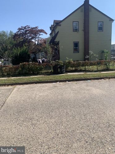 1803 45th St, Camden, NJ 08110-3019