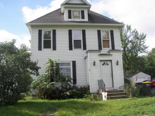 127 Front St, Claremont, MN 55924-4692