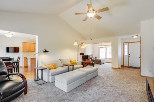 2815 28th Pl, Kenosha, WI 53140-2003