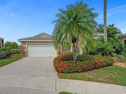 7757 Carrington Ct, Boynton Beach, FL 33472-2517