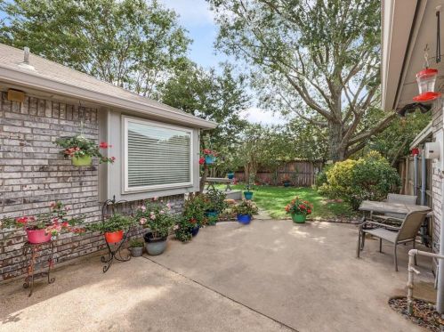 1412 Baker Dr, Cedar Hill TX 75104-1342 exterior