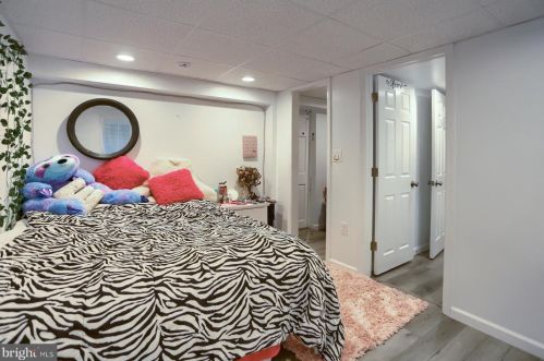 40 Center Dr, Camp Hill PA  17011-7608 exterior