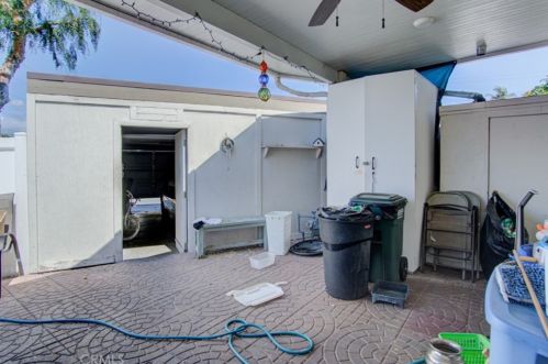 8221 Erskine Grn, Buena Park CA  90621-1139 exterior