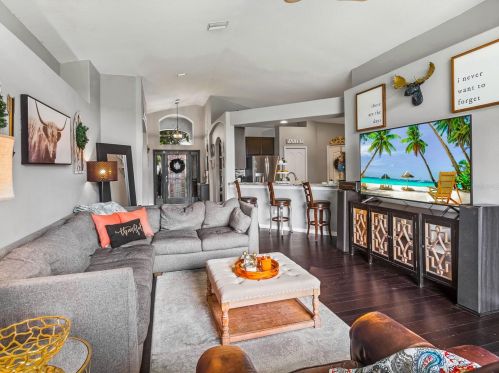 19018 Fishermans Bend Dr, Lutz FL  33558-9753 exterior