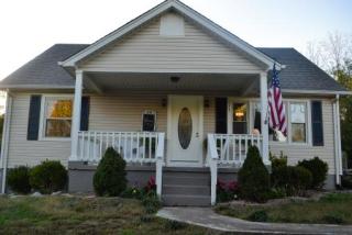 233 Brooklyn Ave, Linden, TN 37096-3323