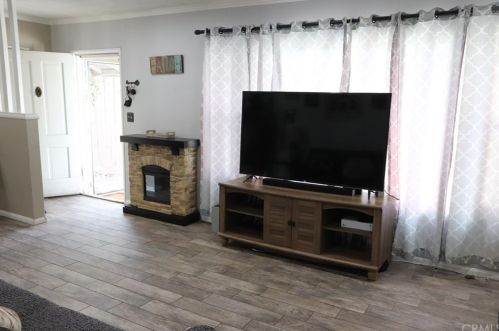 18524 Gallarno Dr, Covina CA  91722-1924 exterior