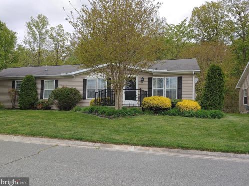 544 Weaver Dr, Dover, DE 19901-1384