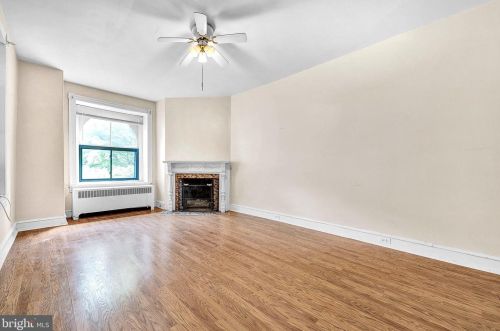 7814 Ardleigh St, Philadelphia PA 19118-4402 exterior