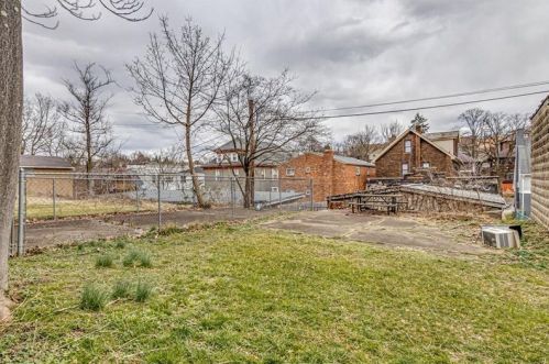 4135 Murray Ave, Pittsburgh PA  15217-2307 exterior