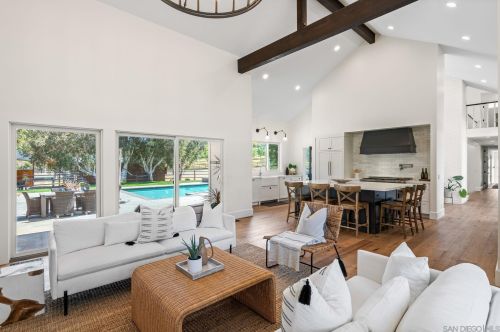 3355 Dove Hollow Rd, Encinitas CA  92024-7240 exterior