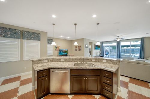 1652 Sephos St, Manteca CA  95337 exterior