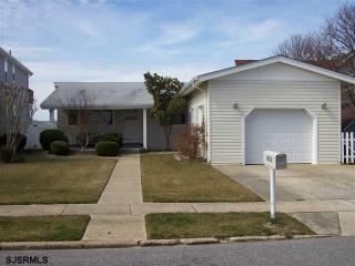 822 Shore Dr, Brigantine City, NJ 08203-2625