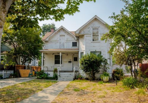 916 Cross St, Woodland, CA 95695-4128