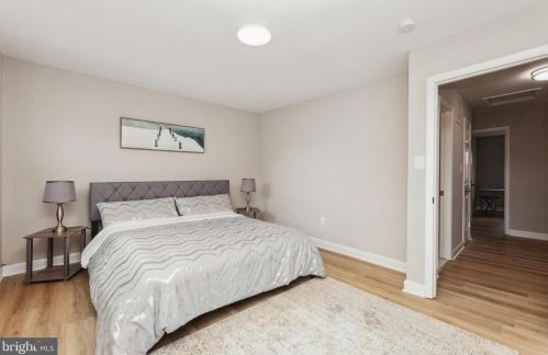 3442 Beale Ct, Woodbridge VA  22193-1702 exterior