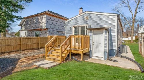 32 Linden St, Perth Amboy NJ  08861-4732 exterior