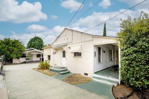 724 Acacia Ave, Glendale, CA 91205-3006