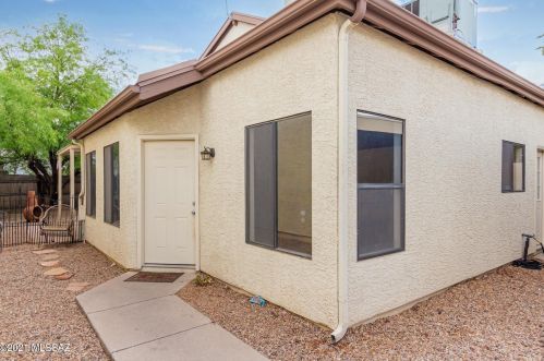 7506 Shore Dr, Tucson, AZ 85715-3642