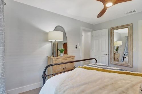 624 104th Ave, Naples FL  34108-3227 exterior