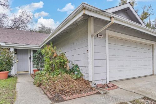 5906 Merlindale Dr, Citrus Heights, CA 95610-6730