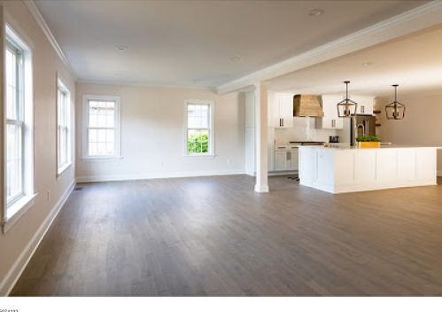 70 Fairchild Ave, Greystone Park, NJ 07950-1747